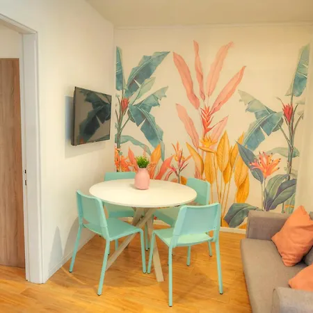 Modern 2bd Stylish With Balcony - Close To Saint Thomas *